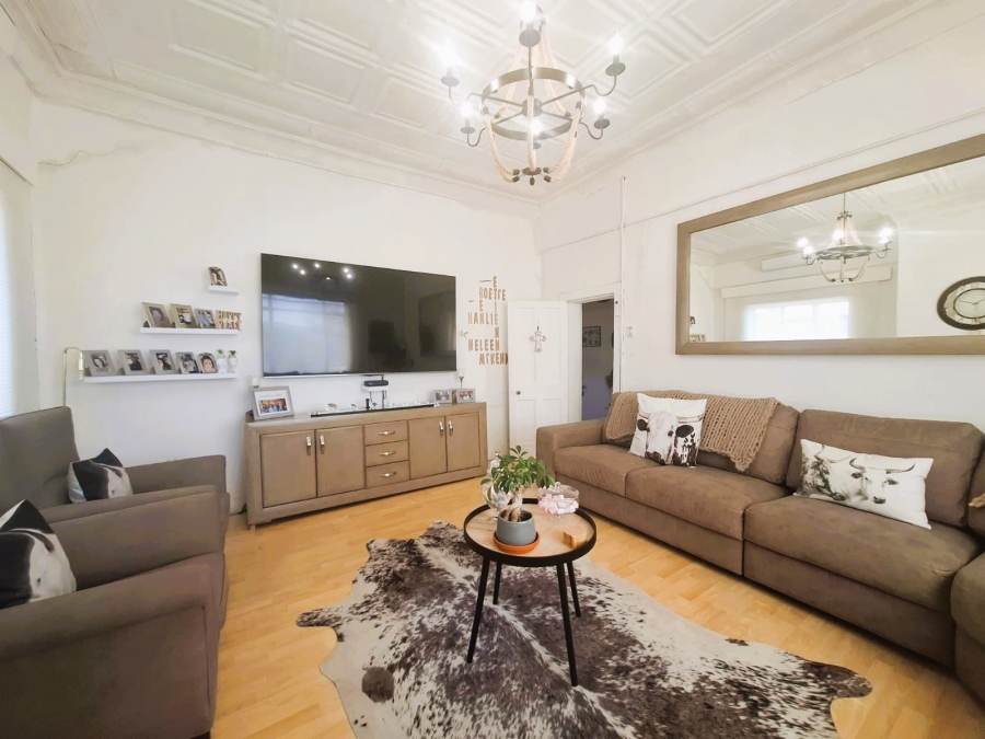 5 Bedroom Property for Sale in Villiers Free State